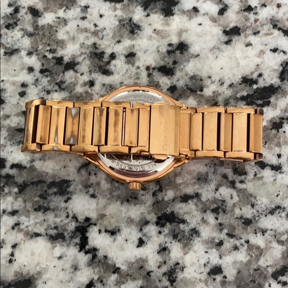 Michael Kors Watch - Picture 3 of 4